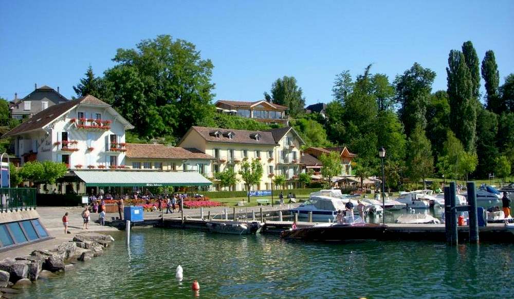 Haute-Savoie hotel on Lake Geneva - Yvoire - Hotel Jules Verne